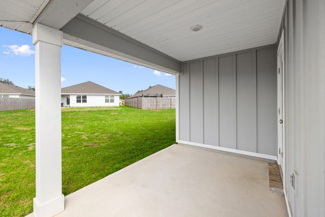 924 Sandbar Loop, Crestview, FL 32539