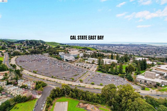 25480 University Ct, Hayward, CA 94542