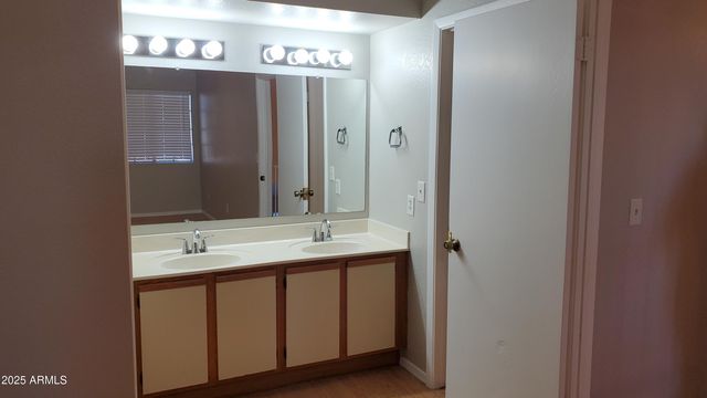 8625 E BELLEVIEW Place 1106, Scottsdale, AZ 85257