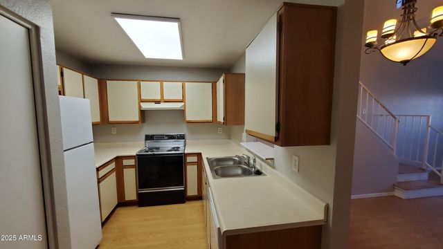 8625 E BELLEVIEW Place 1106, Scottsdale, AZ 85257