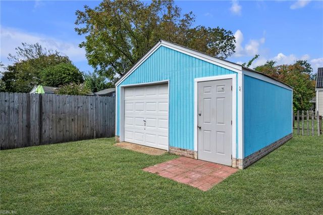 9235 Phillip AVE, Norfolk, VA 23503