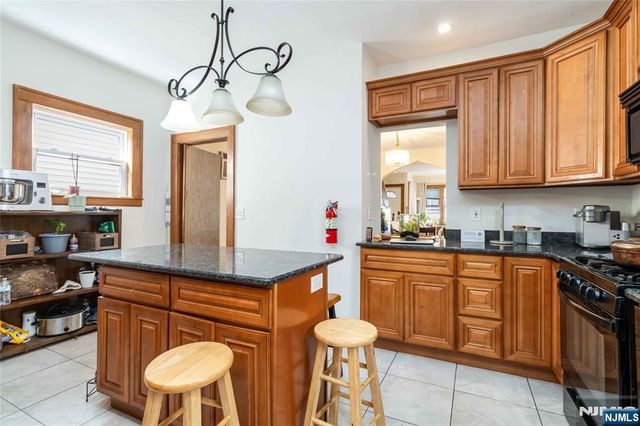 421 Central Avenue, Harrison, NJ 07029