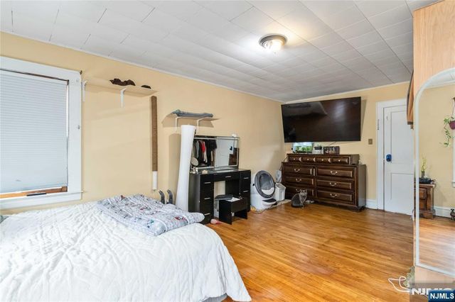 421 Central Avenue, Harrison, NJ 07029