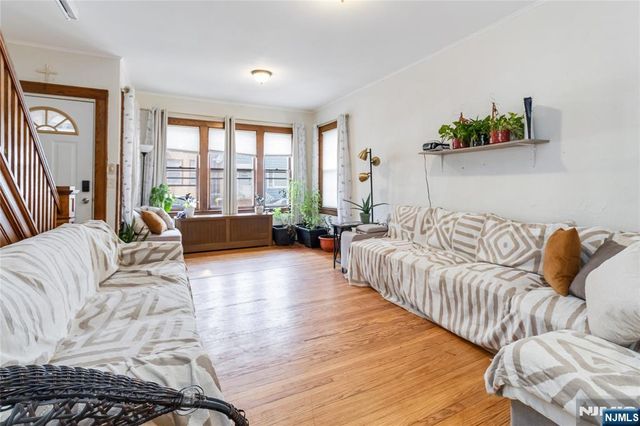 421 Central Avenue, Harrison, NJ 07029