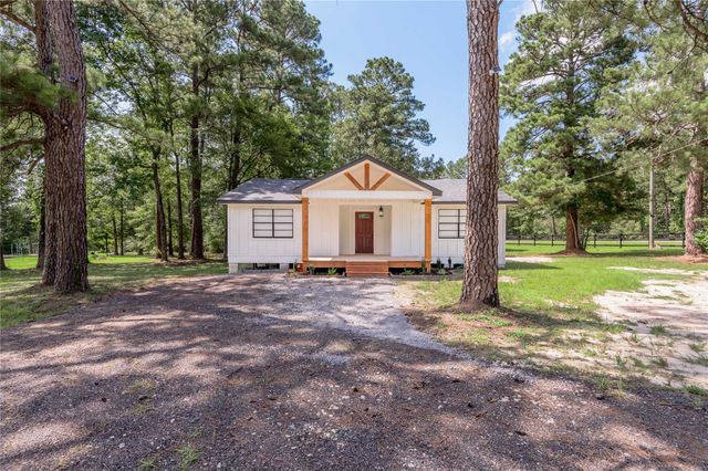 134 Lake L Drive, Trinity, TX 75862