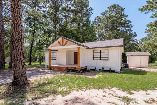 134 Lake L Drive, Trinity, TX 75862