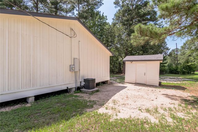 134 Lake L Drive, Trinity, TX 75862
