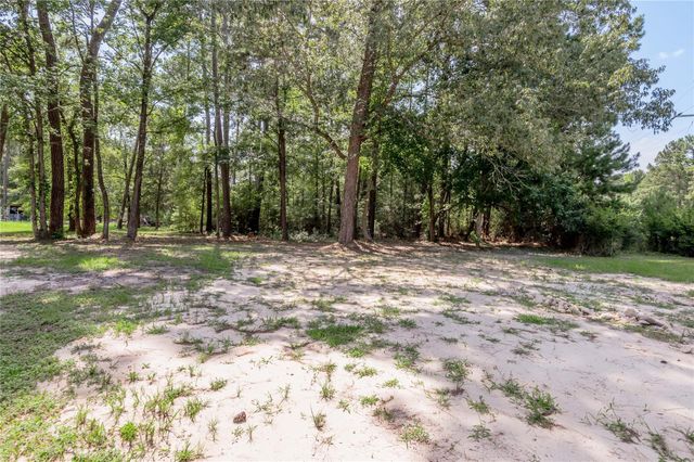 134 Lake L Drive, Trinity, TX 75862