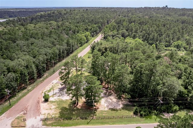 134 Lake L Drive, Trinity, TX 75862