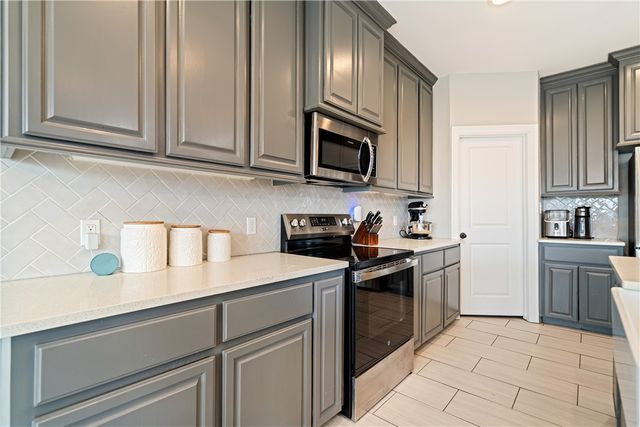 6733 Stuyvesant Ct, Corpus Christi, TX 78414