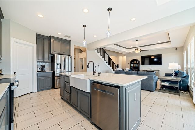 6733 Stuyvesant Ct, Corpus Christi, TX 78414