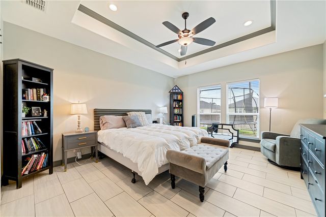 6733 Stuyvesant Ct, Corpus Christi, TX 78414