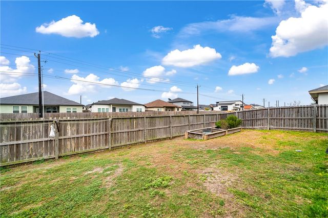 6733 Stuyvesant Ct, Corpus Christi, TX 78414