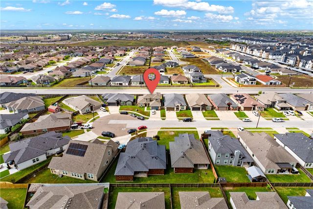 6733 Stuyvesant Ct, Corpus Christi, TX 78414