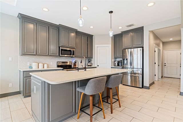 6733 Stuyvesant Ct, Corpus Christi, TX 78414