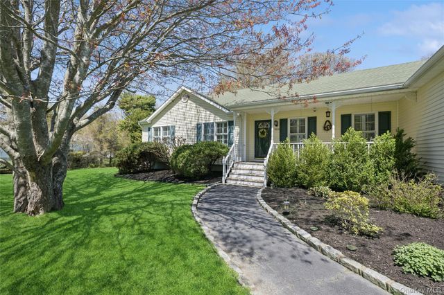 1105 August Lane, Greenport, NY 11944