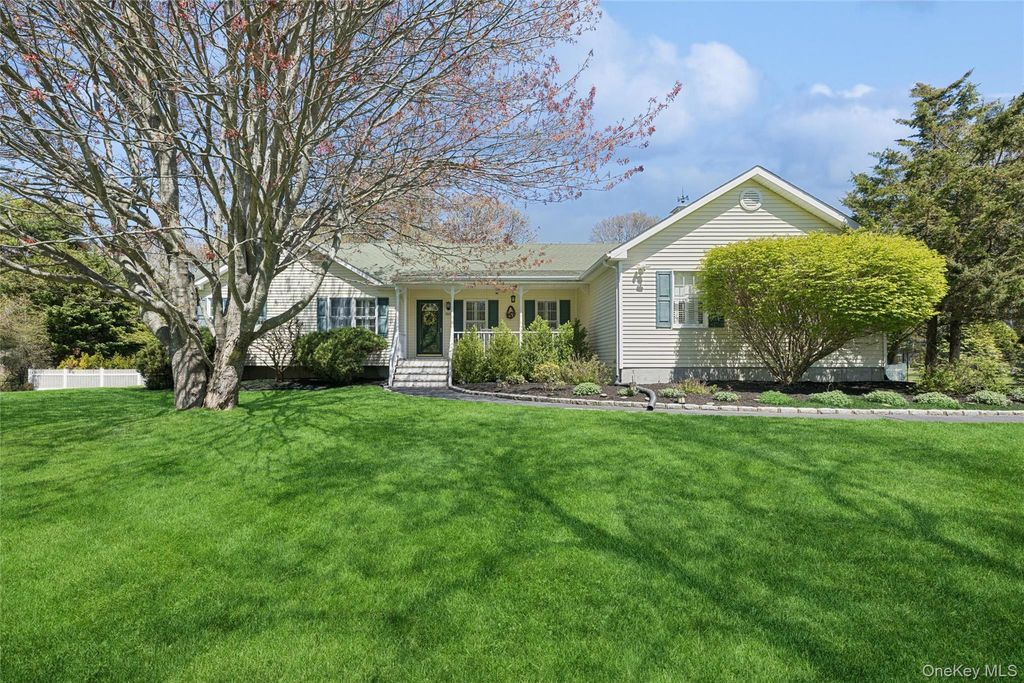 1105 August Lane, Greenport, NY 11944