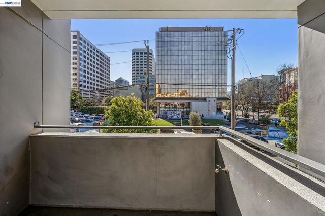 2300 2300 Broadway 4, Oakland, CA 94612