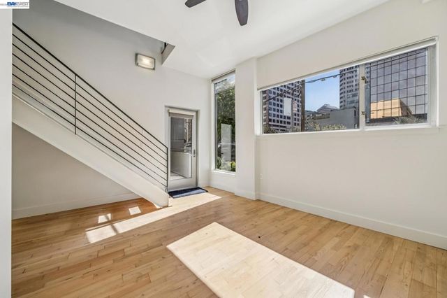 2300 2300 Broadway 4, Oakland, CA 94612