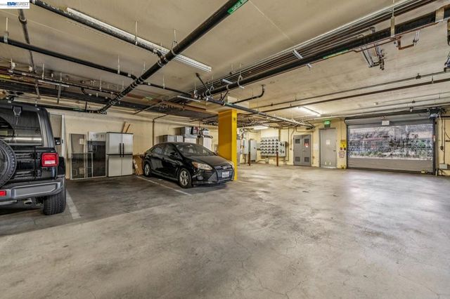 2300 2300 Broadway 4, Oakland, CA 94612