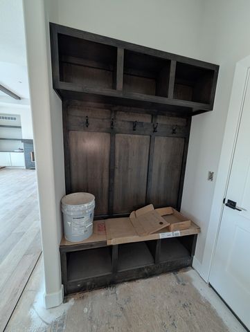 2527 S Clear Creek St, Wichita, KS 67230