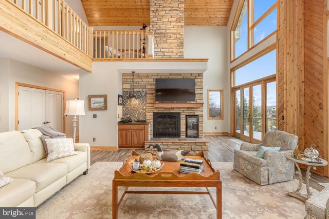 444 WOODLANDS HILL LN, Oakland, MD 21550