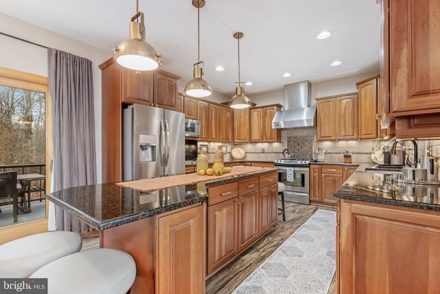 444 WOODLANDS HILL LN, Oakland, MD 21550