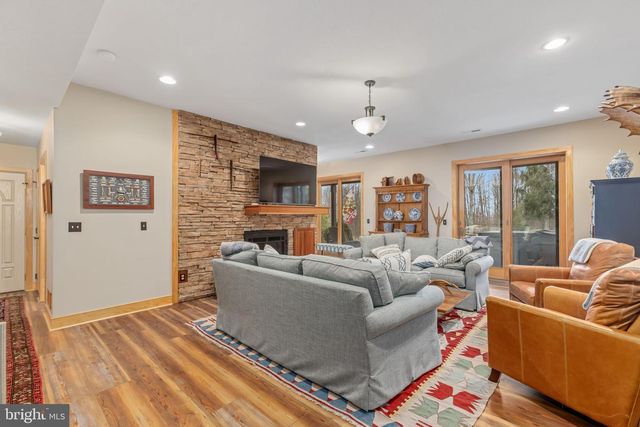 444 WOODLANDS HILL LN, Oakland, MD 21550