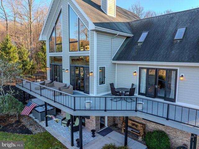 444 WOODLANDS HILL LN, Oakland, MD 21550