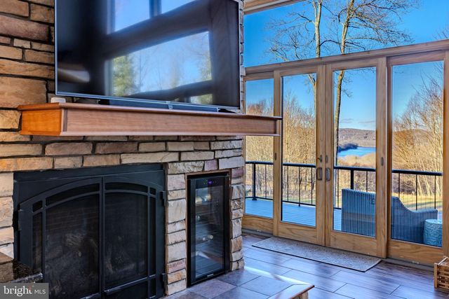 444 WOODLANDS HILL LN, Oakland, MD 21550