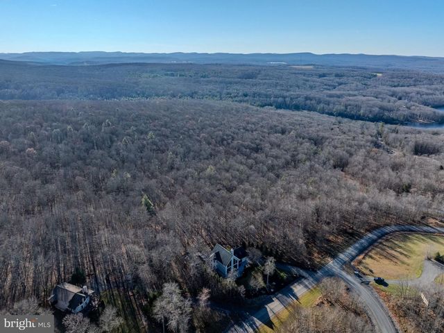 444 WOODLANDS HILL LN, Oakland, MD 21550