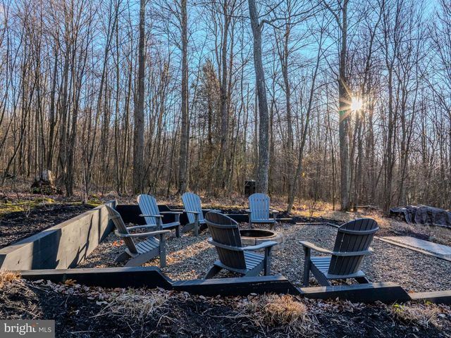 444 WOODLANDS HILL LN, Oakland, MD 21550