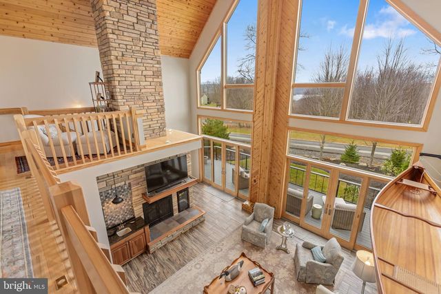 444 WOODLANDS HILL LN, Oakland, MD 21550