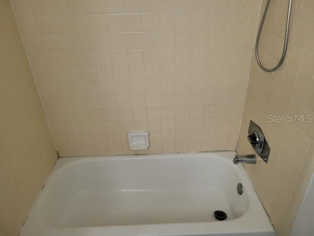 196 RIVERBEND DRIVE 102, Altamonte Springs, FL 32714