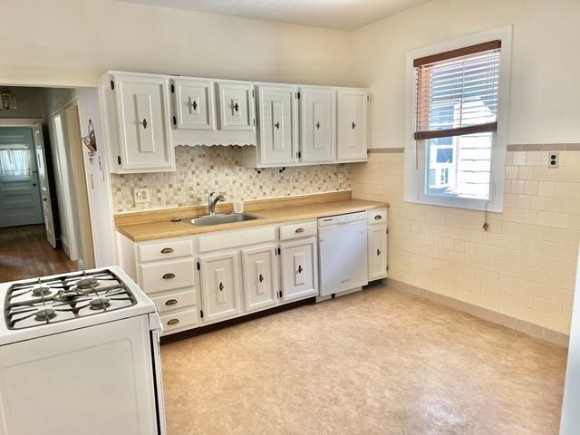 9 Madison 2, Medford, MA 02155