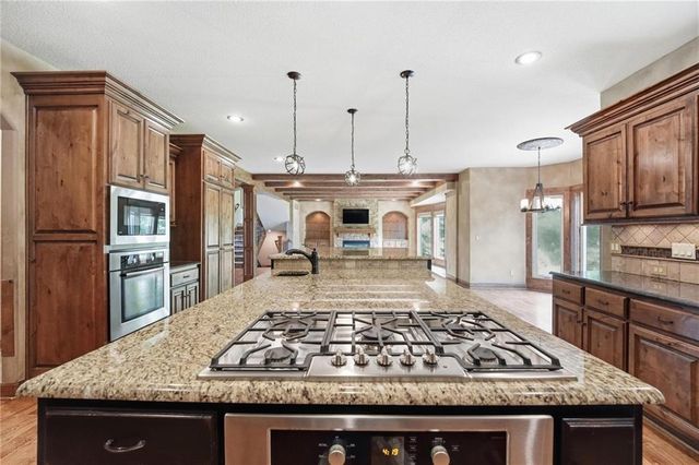 9415 N Kensington Avenue, Kansas City, MO 64156