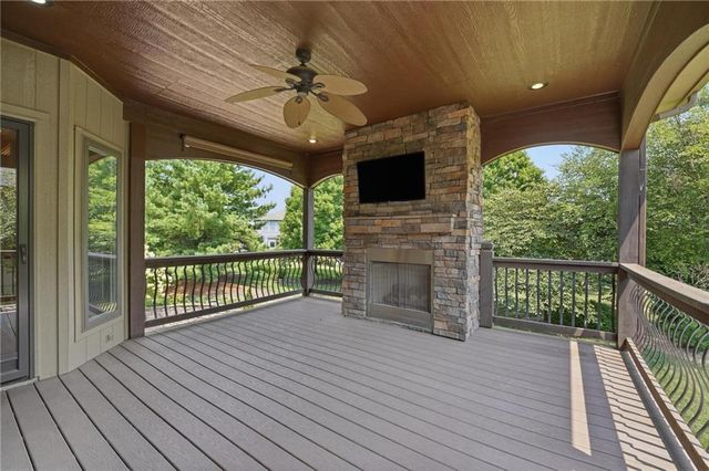 9415 N Kensington Avenue, Kansas City, MO 64156