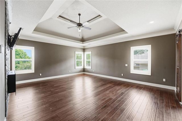 9415 N Kensington Avenue, Kansas City, MO 64156