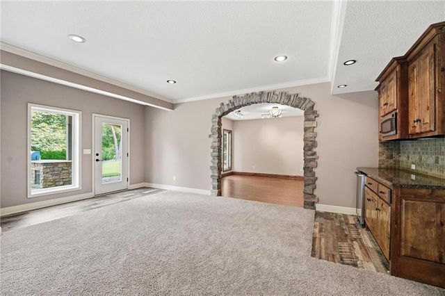 9415 N Kensington Avenue, Kansas City, MO 64156