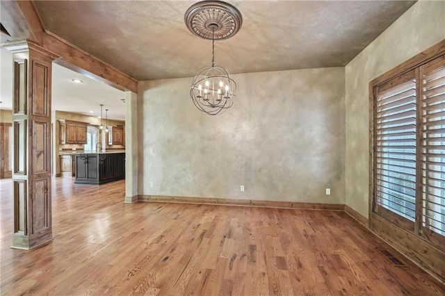 9415 N Kensington Avenue, Kansas City, MO 64156
