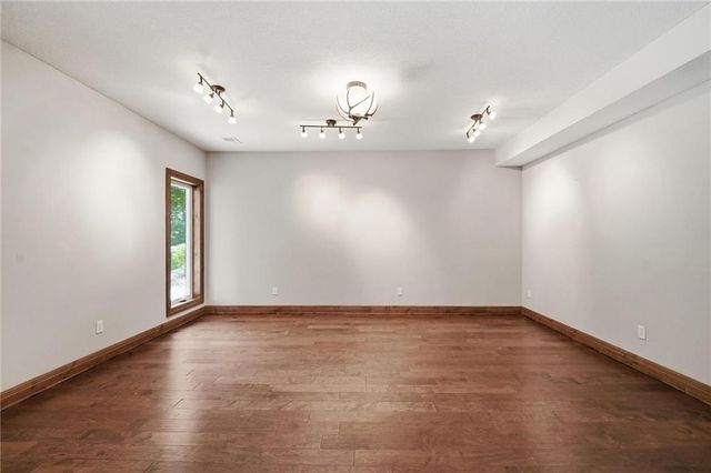 9415 N Kensington Avenue, Kansas City, MO 64156