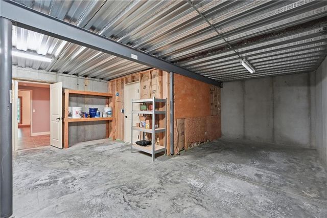 9415 N Kensington Avenue, Kansas City, MO 64156