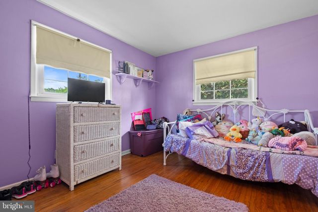 1185 LAWNTON AVE, West Deptford, NJ 08096