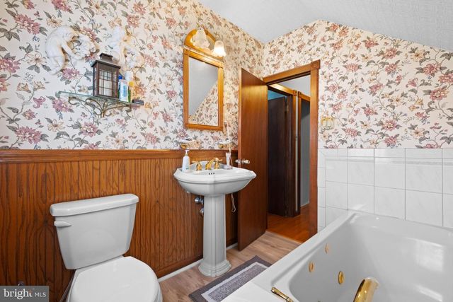 1185 LAWNTON AVE, West Deptford, NJ 08096