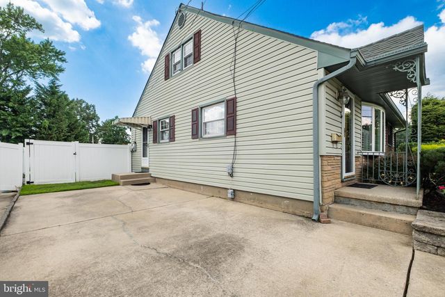 1185 LAWNTON AVE, West Deptford, NJ 08096