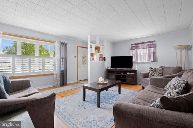 1185 LAWNTON AVE, West Deptford, NJ 08096