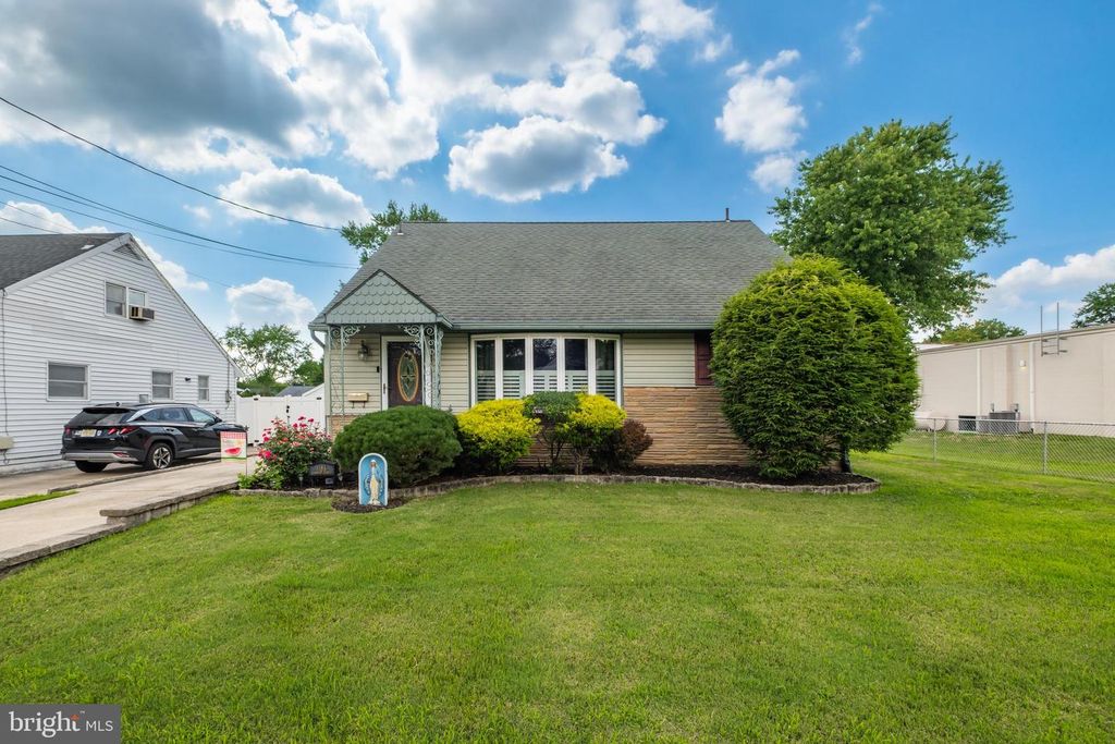 1185 LAWNTON AVE, West Deptford, NJ 08096
