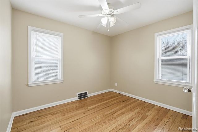 11431 Columbia, Redford, MI 48239