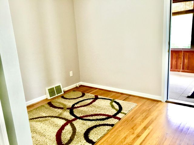 520 S Kenwood Avenue, Royal Oak, MI 48067