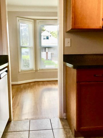 520 S Kenwood Avenue, Royal Oak, MI 48067